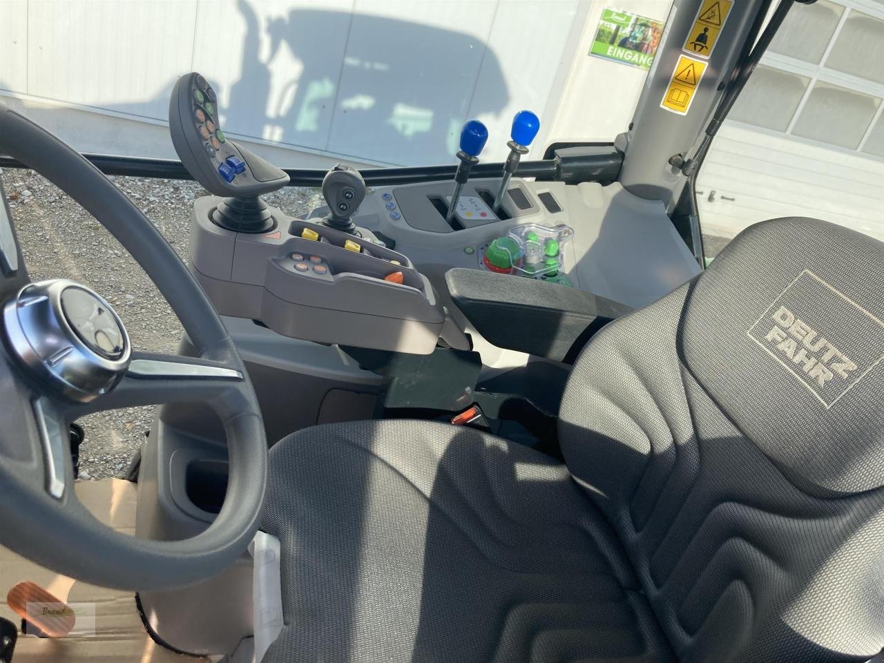 Traktor typu Deutz-Fahr 6125C TTV, Gebrauchtmaschine w Beilngries (Zdjęcie 6)