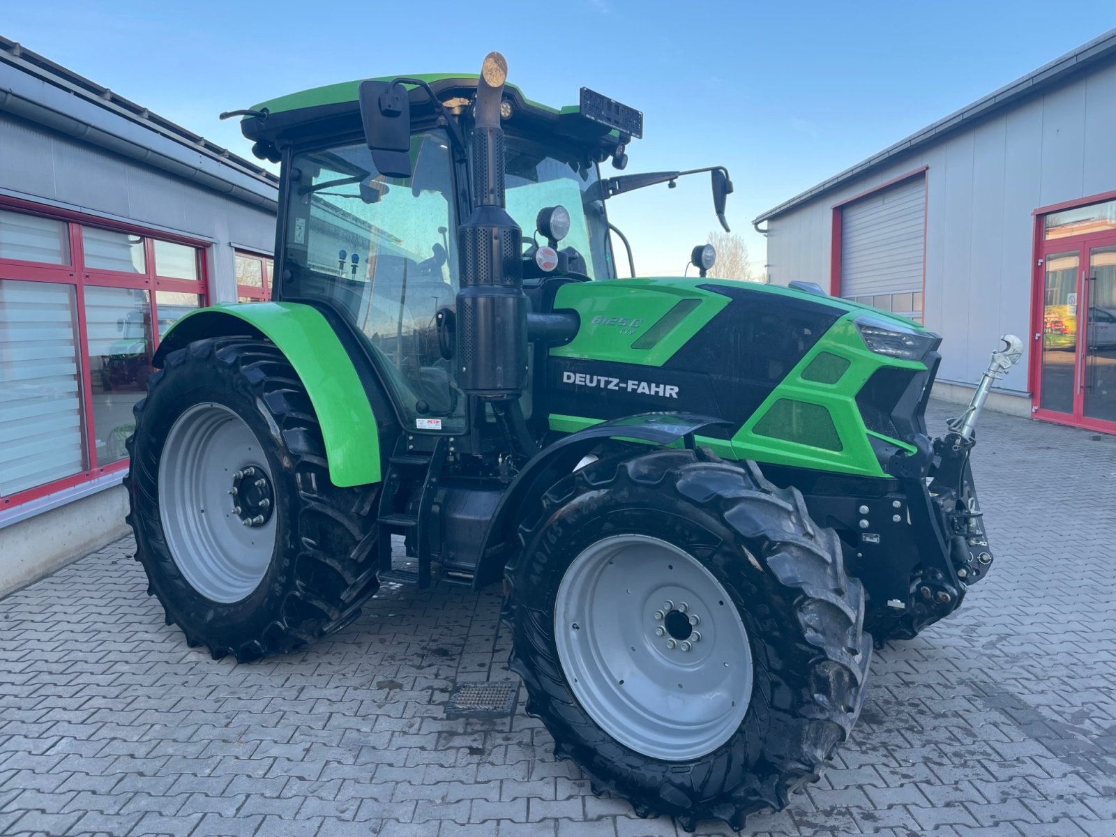 Traktor του τύπου Deutz-Fahr 6125C TTV, Gebrauchtmaschine σε Dannstadt-Schauernheim (Φωτογραφία 3)