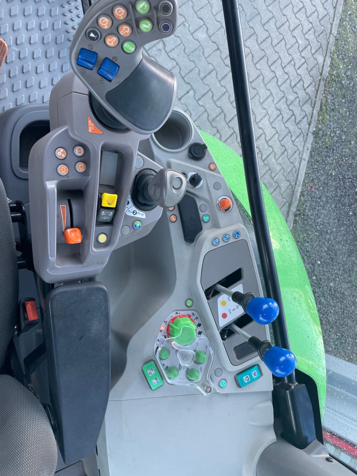 Traktor του τύπου Deutz-Fahr 6125C TTV, Gebrauchtmaschine σε Dannstadt-Schauernheim (Φωτογραφία 9)