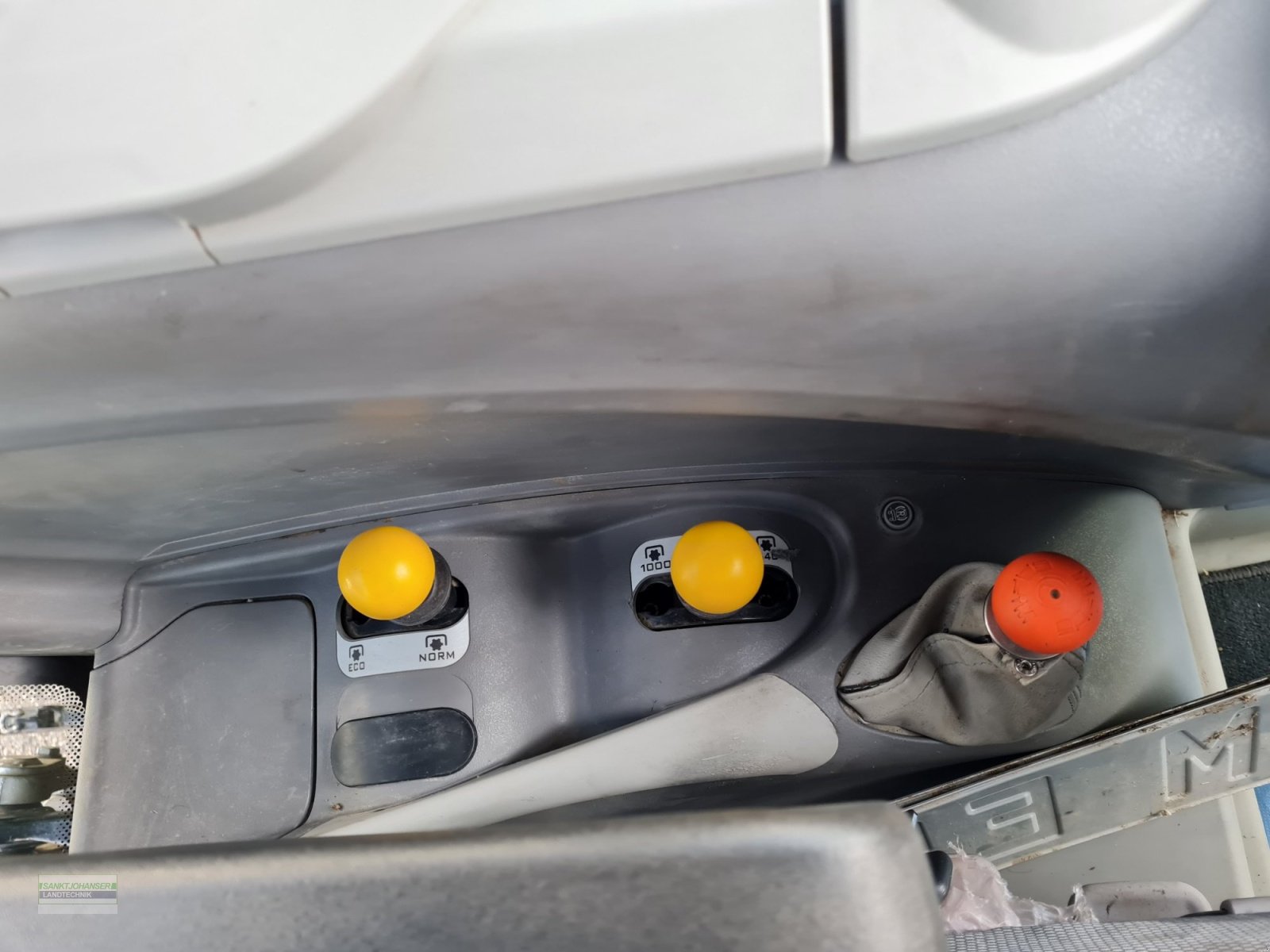 Traktor des Typs Deutz-Fahr 6130 Powershift, Gebrauchtmaschine in Diessen (Bild 20)