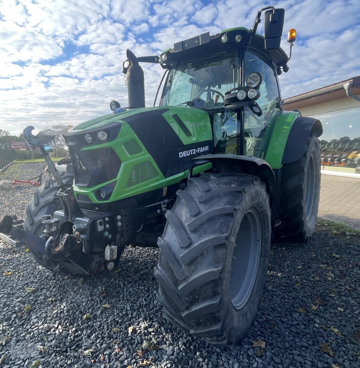 Traktor of the type Deutz-Fahr 6130 TTV, Gebrauchtmaschine in Pragsdorf (Picture 3)