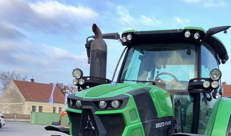 Traktor типа Deutz-Fahr 6130, Gebrauchtmaschine в Stankov (Фотография 1)
