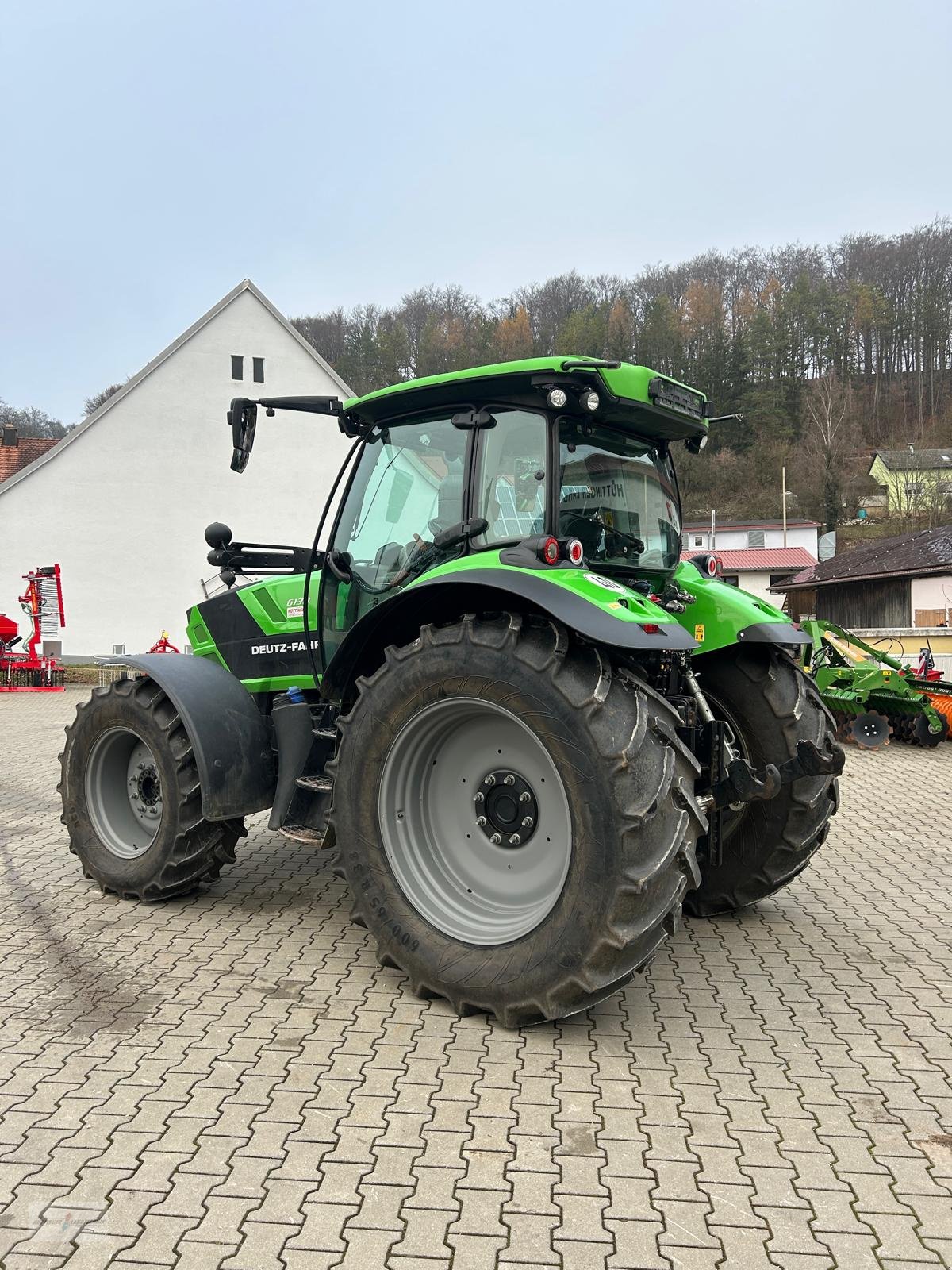 Traktor типа Deutz-Fahr 6130, Gebrauchtmaschine в Treuchtlingen (Фотография 5)