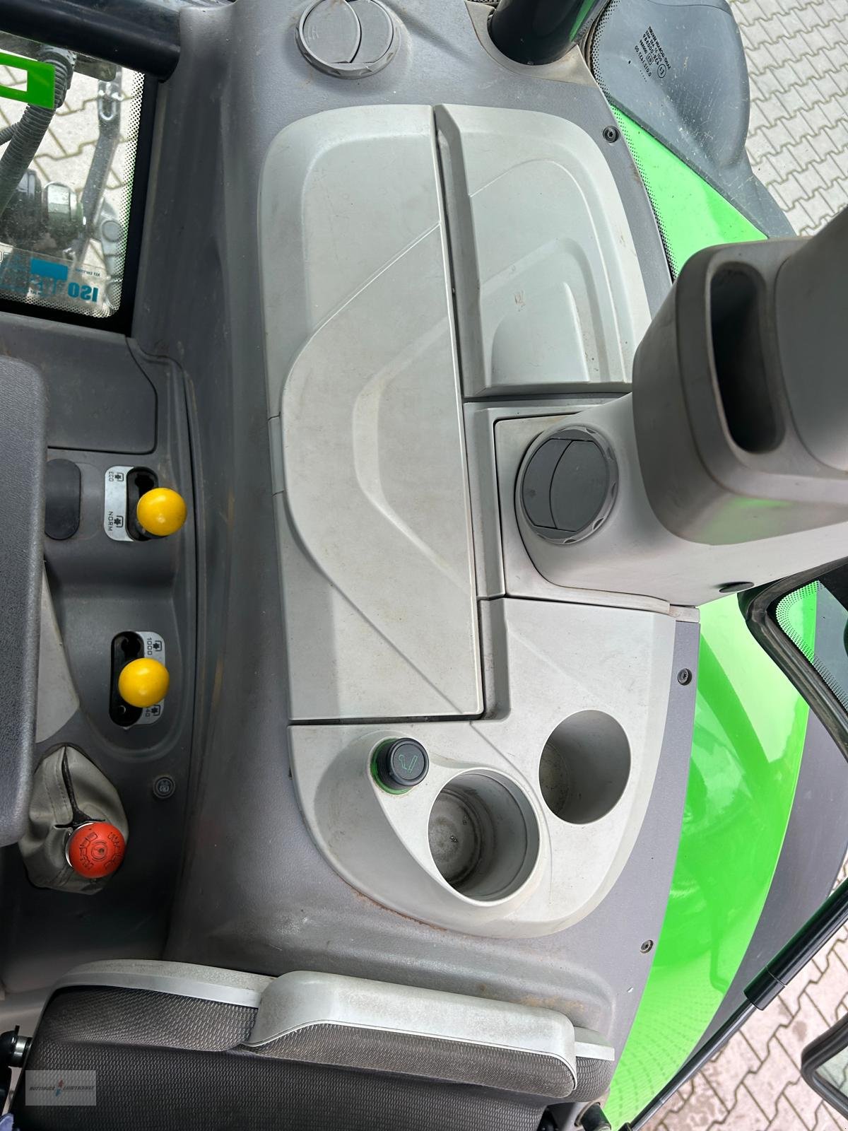 Traktor типа Deutz-Fahr 6130, Gebrauchtmaschine в Treuchtlingen (Фотография 15)