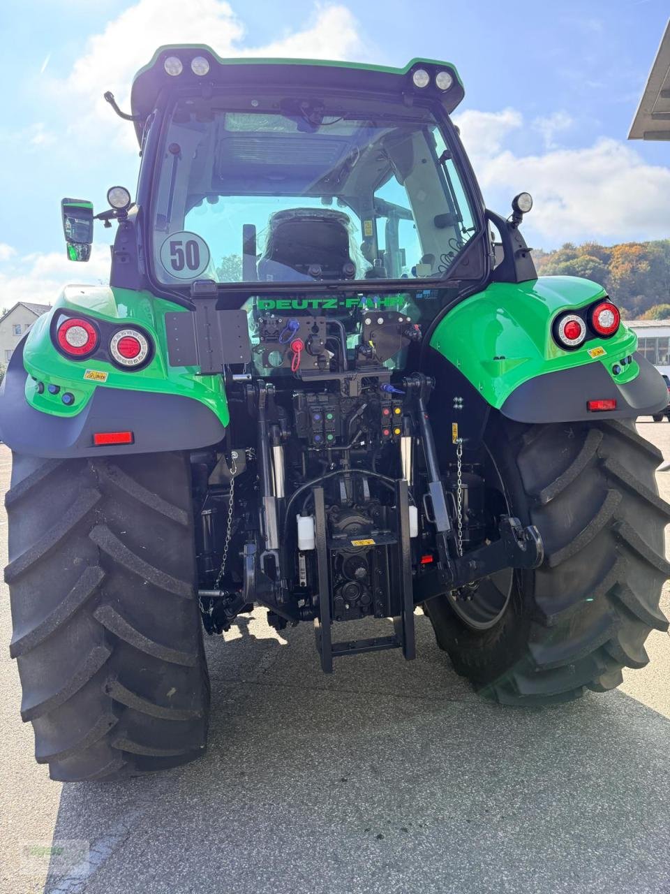 Traktor типа Deutz-Fahr 6130.4 RV SHIFT, Neumaschine в Uhingen (Фотография 3)