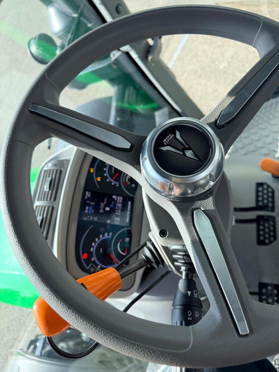 Traktor типа Deutz-Fahr 6130.4 RV SHIFT, Neumaschine в Uhingen (Фотография 6)