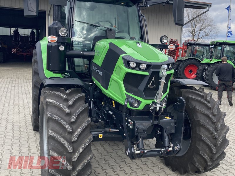 Traktor типа Deutz-Fahr 6130.4 RV Shift, Gebrauchtmaschine в Elsteraue-Bornitz (Фотография 1)