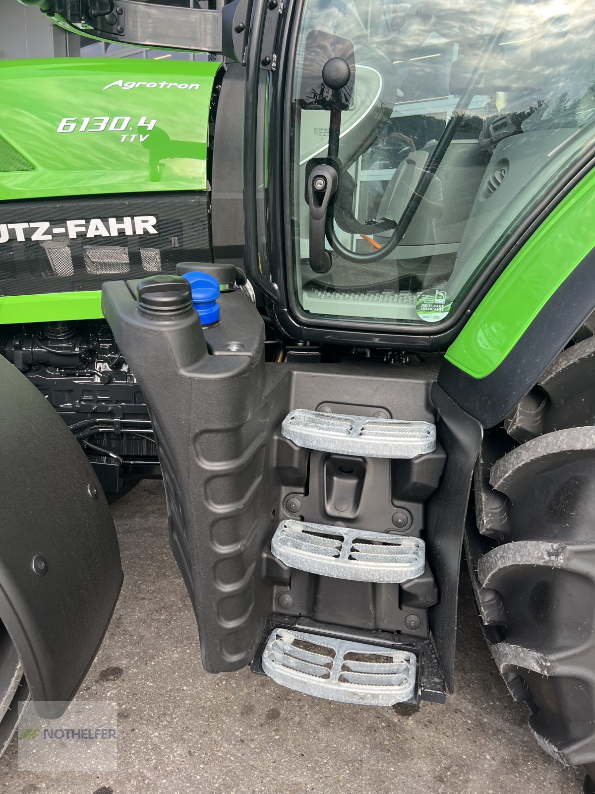 Traktor a típus Deutz-Fahr 6130.4 TTV *Vorführer*, Neumaschine ekkor: Pforzen (Kép 11)