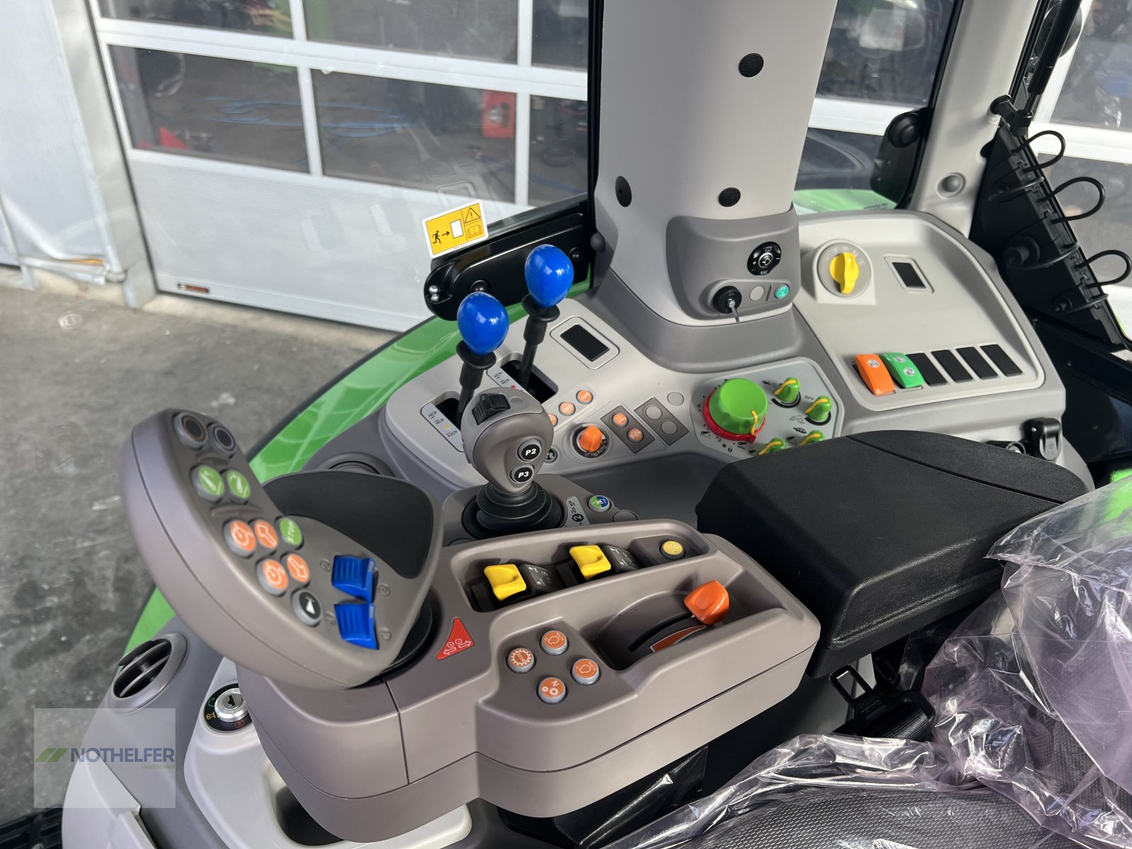 Traktor a típus Deutz-Fahr 6130.4 TTV *Vorführer*, Neumaschine ekkor: Pforzen (Kép 14)