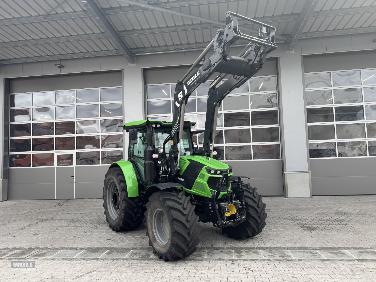Traktor a típus Deutz-Fahr 6135 C RV-Shift, Gebrauchtmaschine ekkor: Bad Neustadt a.d. Saale (Kép 1)