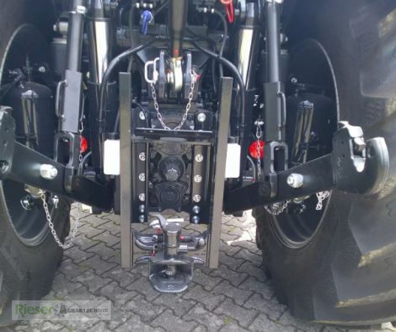 Traktor typu Deutz-Fahr 6135 C TTV, -JAVA-grün, Frontladerschwinge Stoll und FZ kostenlos, Aktionsschlepper, Neumaschine v Nördlingen (Obrázek 7)