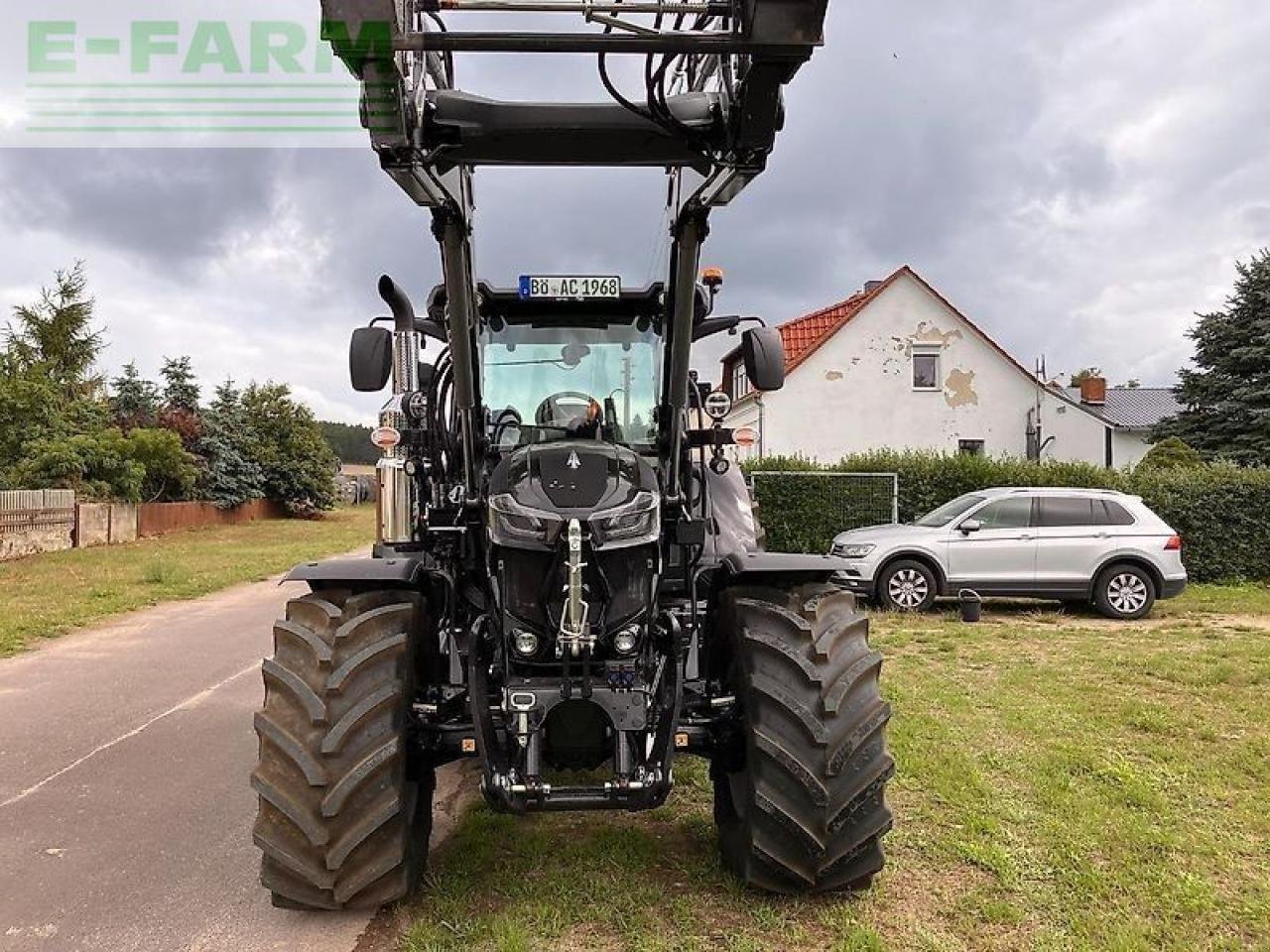 Traktor του τύπου Deutz-Fahr 6135 C TTV TTV, Gebrauchtmaschine σε Hamburg (Φωτογραφία 3)