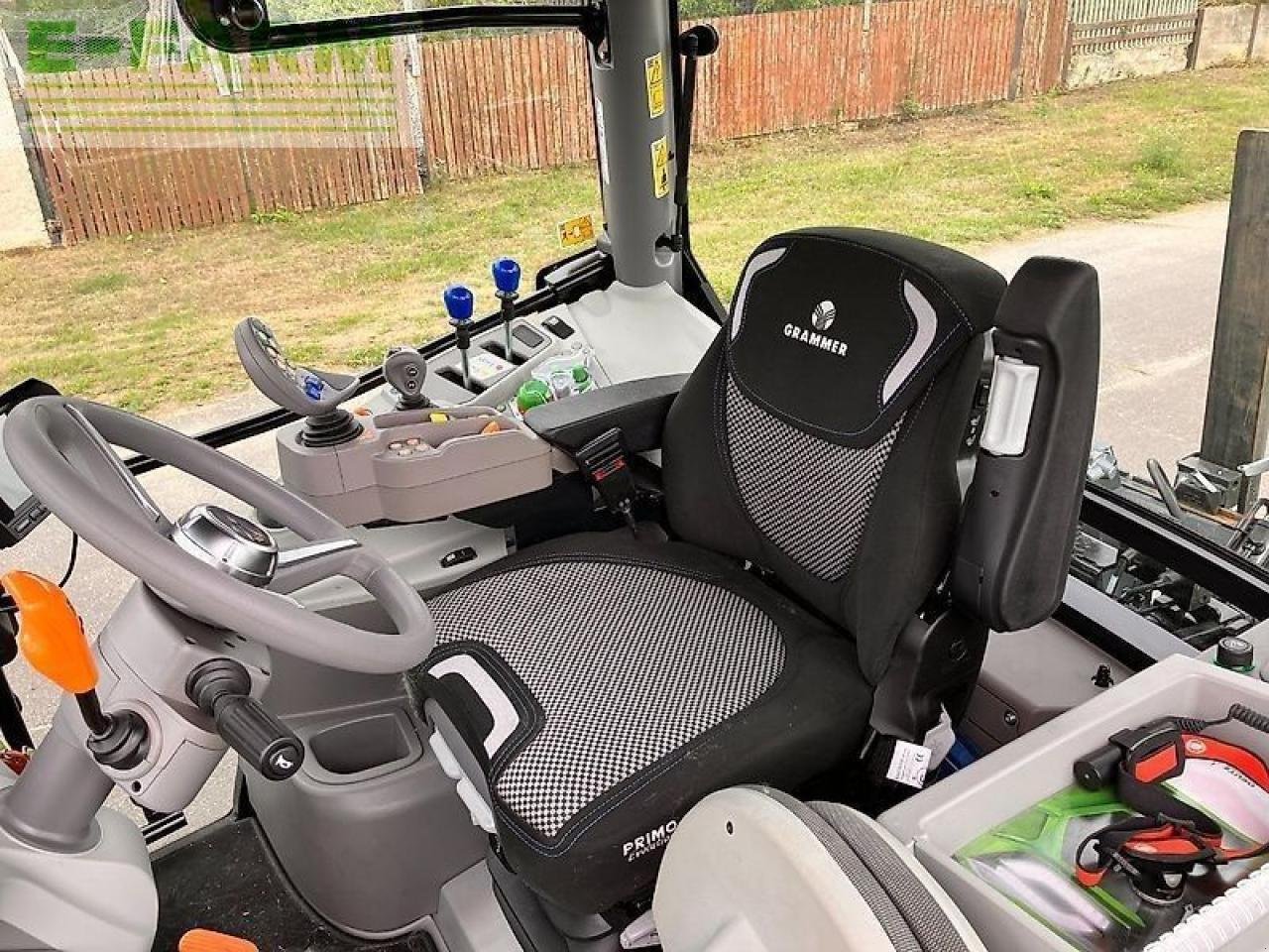 Traktor του τύπου Deutz-Fahr 6135 C TTV TTV, Gebrauchtmaschine σε Hamburg (Φωτογραφία 13)