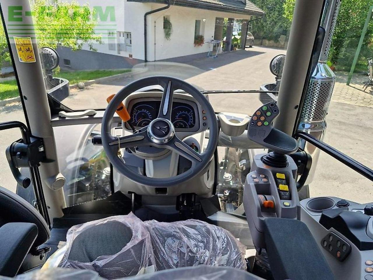 Traktor tip Deutz-Fahr 6135 c ttv TTV, Gebrauchtmaschine in SV. TROJIC (Poză 12)