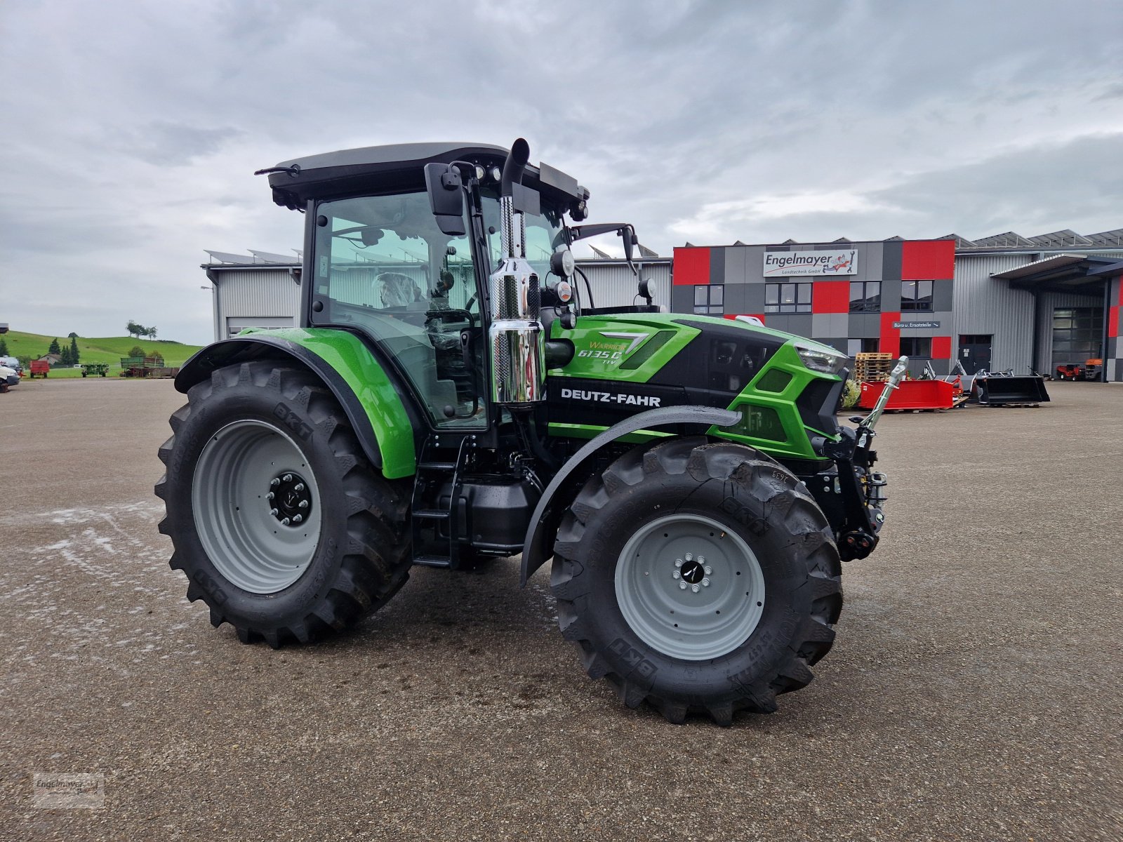 Traktor типа Deutz-Fahr 6135 C TTV, Neumaschine в Altusried-Kimratshofen (Фотография 1)