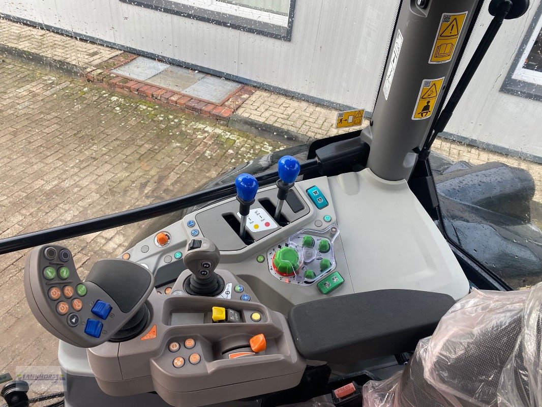 Traktor типа Deutz-Fahr 6135 C TTV, Gebrauchtmaschine в Aurich (Фотография 15)