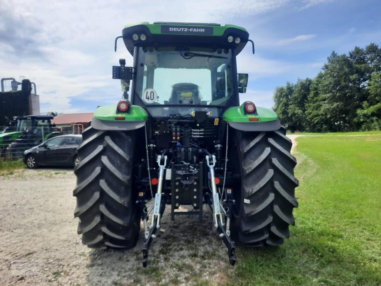 Traktor des Typs Deutz-Fahr 6135 C TTV, Neumaschine in Unterdietfurt (Bild 7)