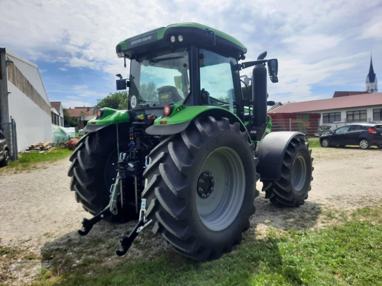 Traktor des Typs Deutz-Fahr 6135 C TTV, Neumaschine in Unterdietfurt (Bild 8)