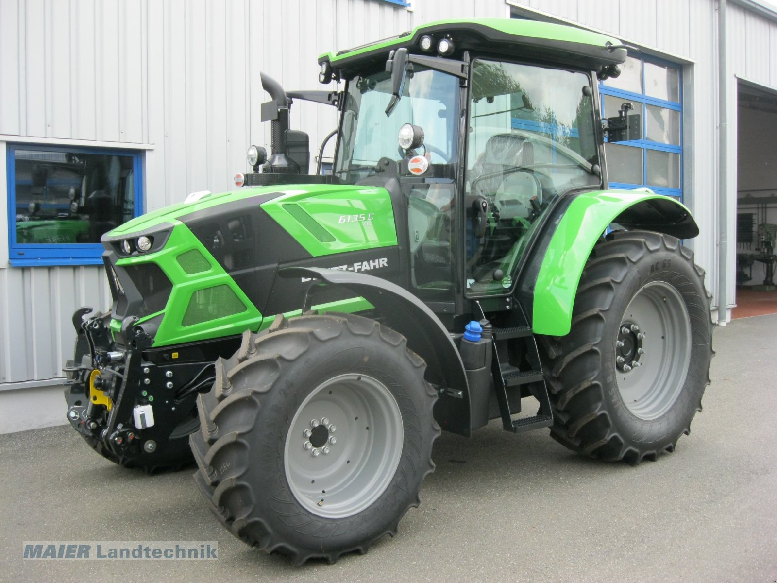 Traktor от тип Deutz-Fahr 6135 C TTV, Neumaschine в Dieterskirchen (Снимка 2)