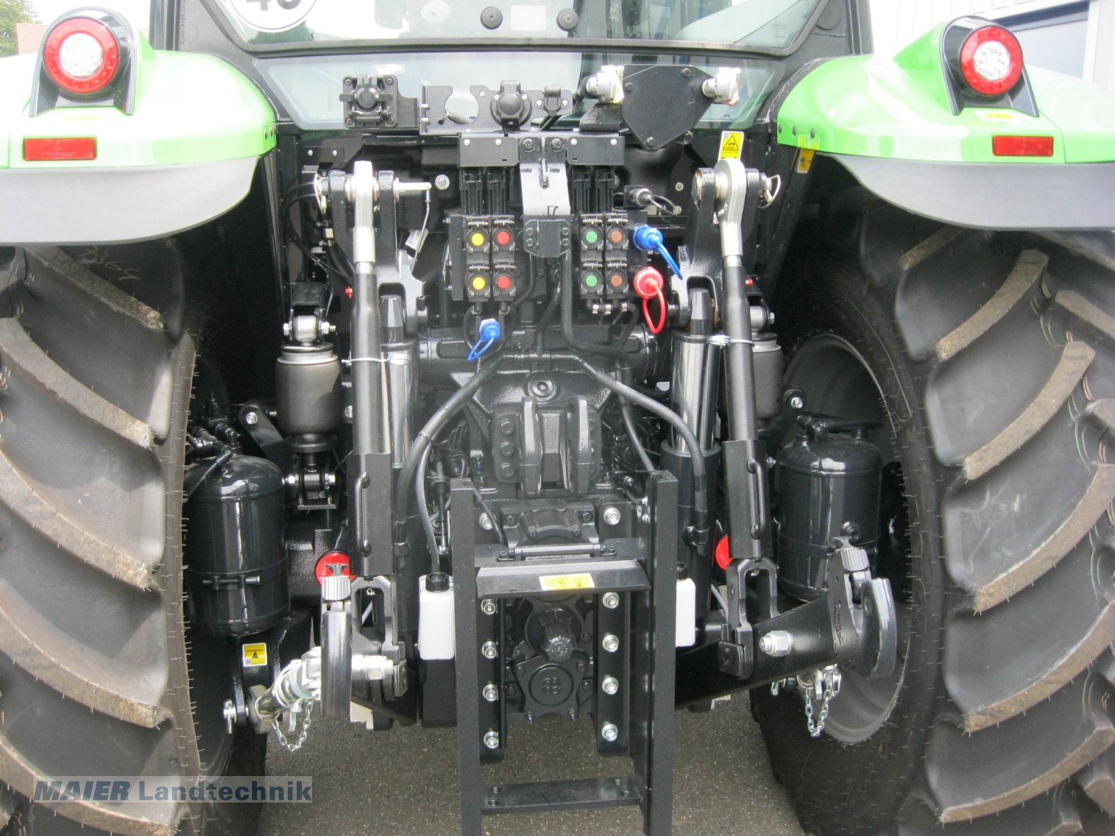 Traktor от тип Deutz-Fahr 6135 C TTV, Neumaschine в Dieterskirchen (Снимка 7)