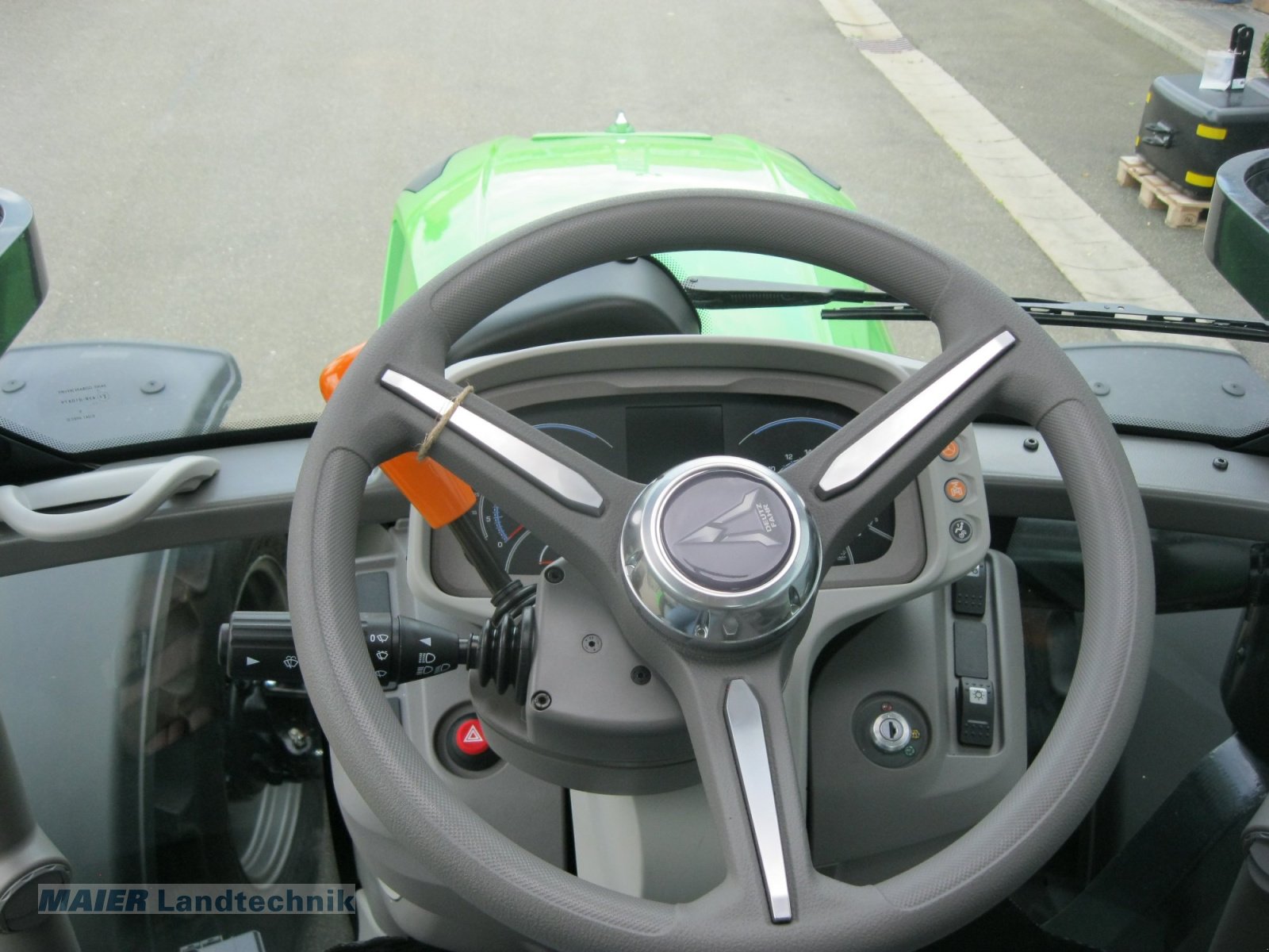 Traktor от тип Deutz-Fahr 6135 C TTV, Neumaschine в Dieterskirchen (Снимка 9)