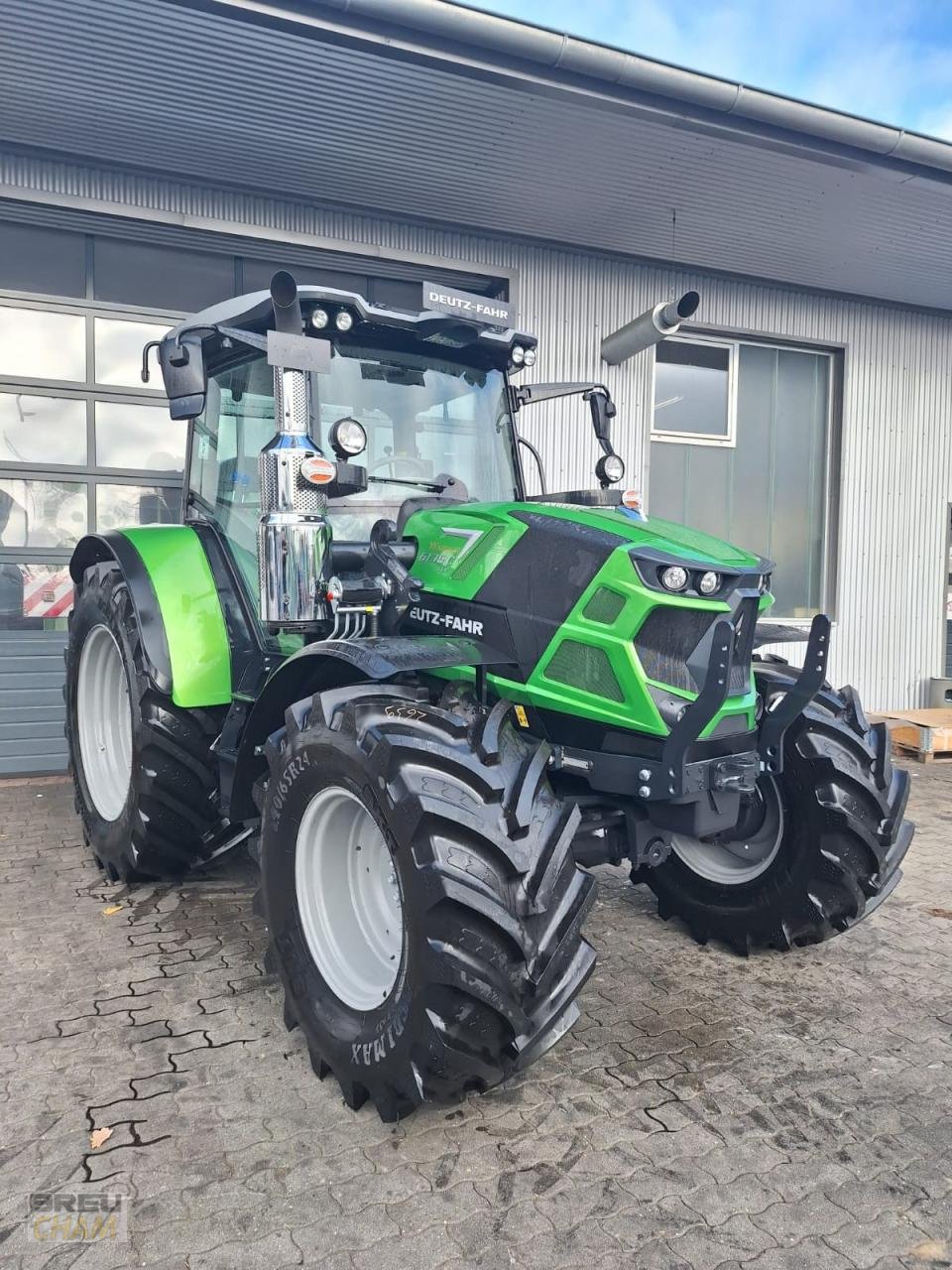 Traktor tipa Deutz-Fahr 6135 C TTV, Neumaschine u Cham (Slika 1)