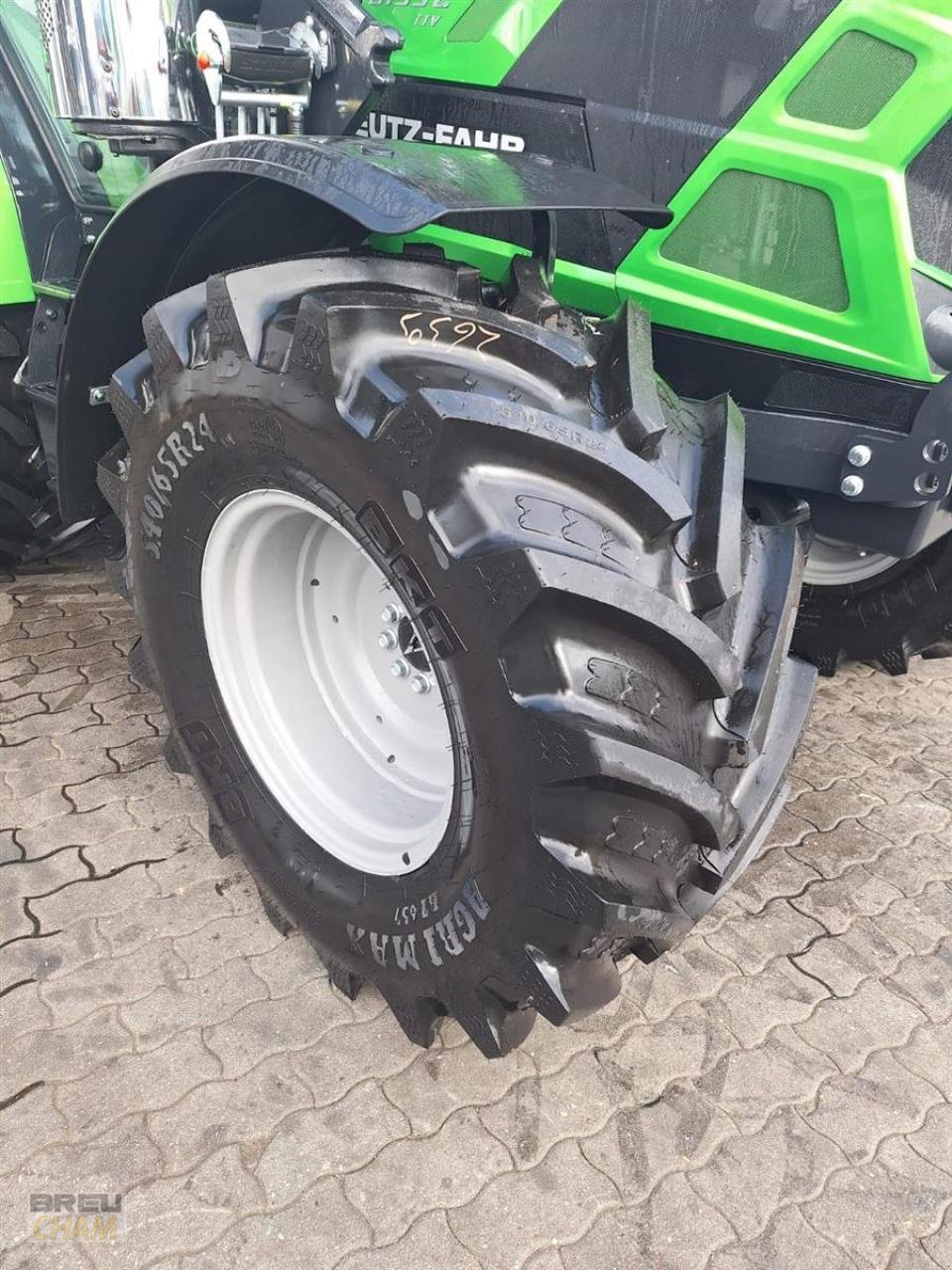 Traktor tipa Deutz-Fahr 6135 C TTV, Neumaschine u Cham (Slika 5)