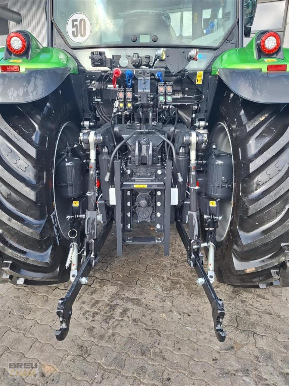 Traktor tipa Deutz-Fahr 6135 C TTV, Neumaschine u Cham (Slika 11)