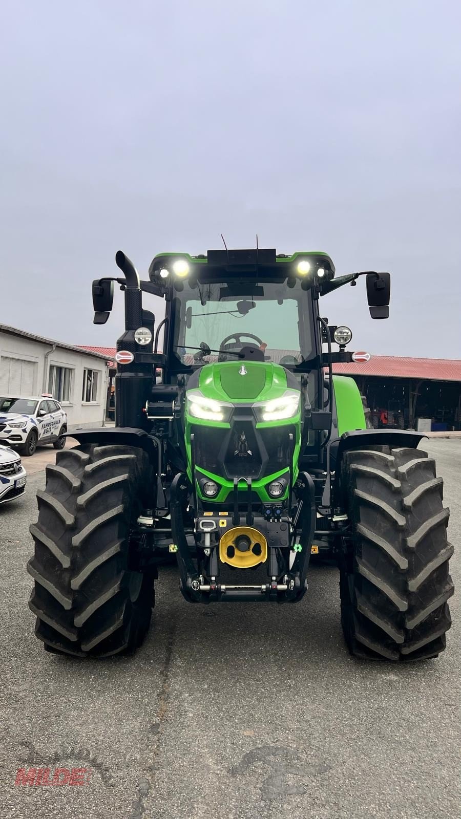 Traktor des Typs Deutz-Fahr 6135 C TTV, Gebrauchtmaschine in Elsteraue-Bornitz (Bild 1)