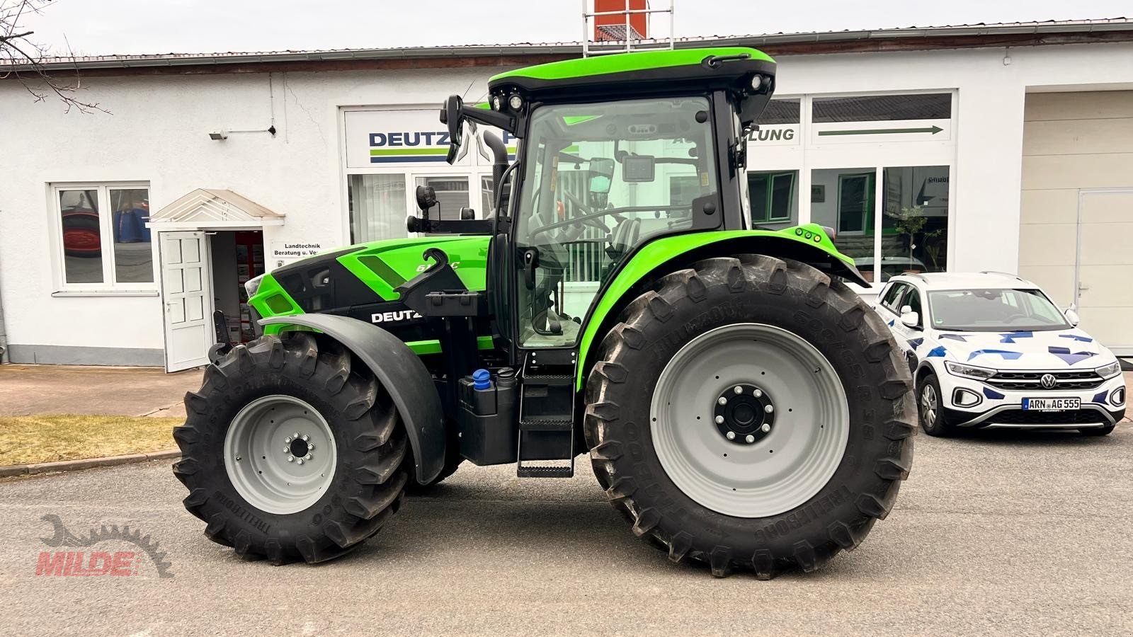 Traktor des Typs Deutz-Fahr 6135 C TTV, Gebrauchtmaschine in Elsteraue-Bornitz (Bild 3)