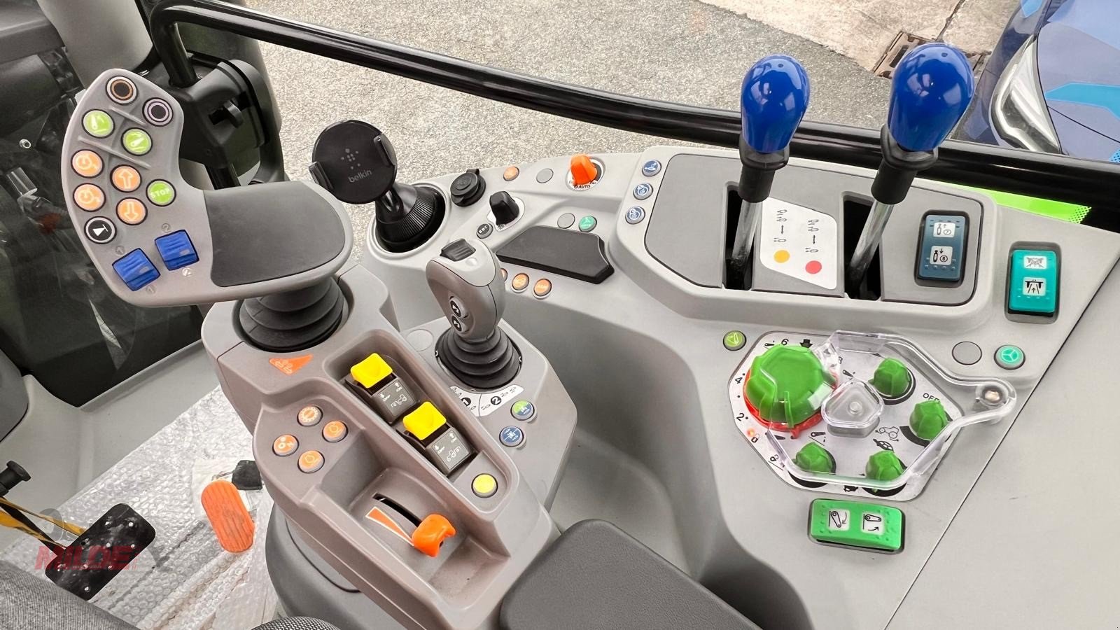 Traktor des Typs Deutz-Fahr 6135 C TTV, Gebrauchtmaschine in Elsteraue-Bornitz (Bild 12)