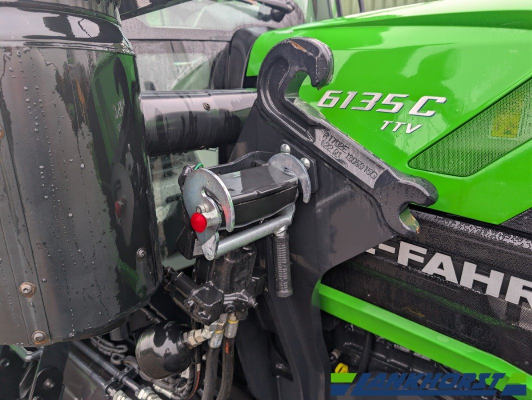 Traktor of the type Deutz-Fahr 6135 C TTV, Neumaschine in Neuenhaus (Picture 16)