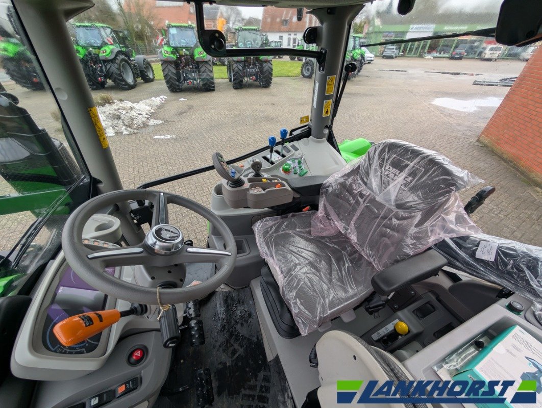 Traktor of the type Deutz-Fahr 6135 C TTV, Neumaschine in Neuenhaus (Picture 18)