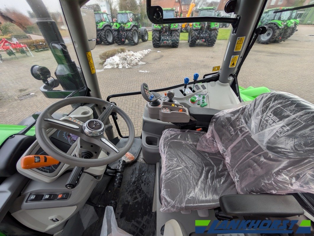 Traktor of the type Deutz-Fahr 6135 C TTV, Neumaschine in Neuenhaus (Picture 19)