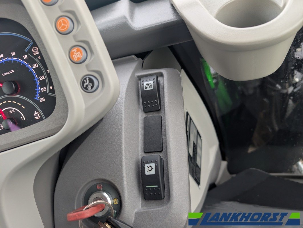 Traktor of the type Deutz-Fahr 6135 C TTV, Neumaschine in Neuenhaus (Picture 24)