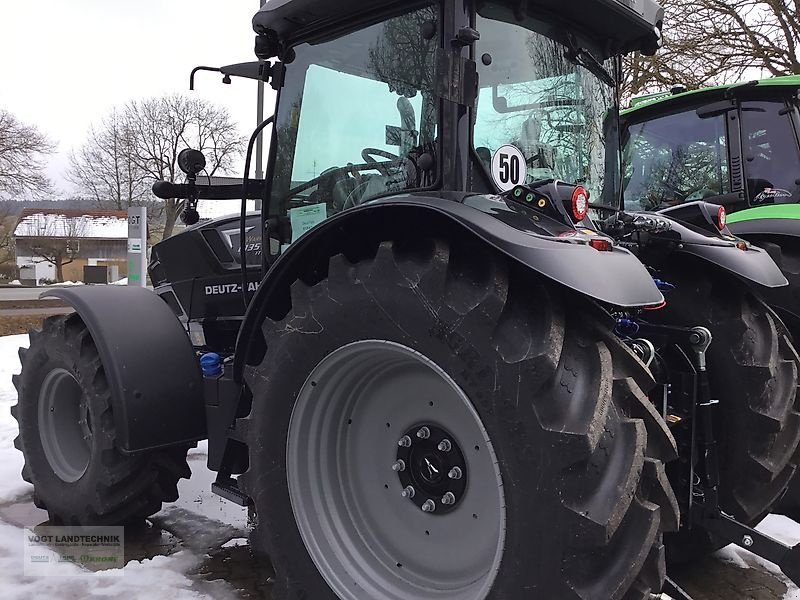 Traktor des Typs Deutz-Fahr 6135 C TTV, Neumaschine in Bodenkirchen (Bild 4)