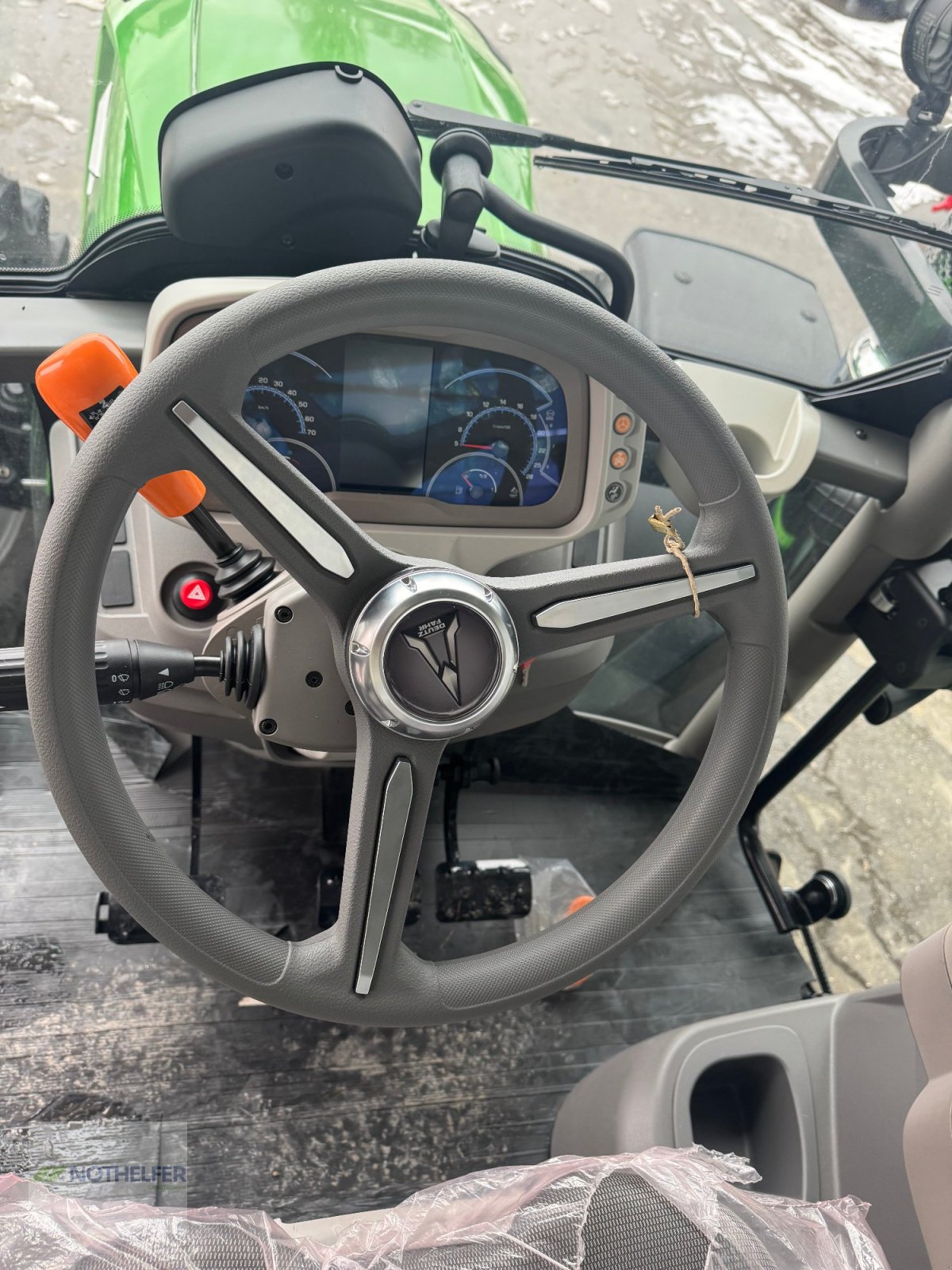 Traktor типа Deutz-Fahr 6135 C TTV, Neumaschine в Pforzen (Фотография 20)