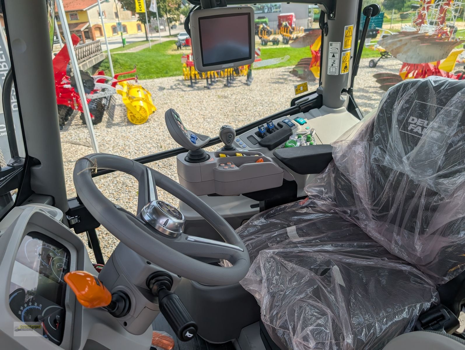 Traktor типа Deutz-Fahr 6135 C TTV, Neumaschine в Senftenbach (Фотография 8)