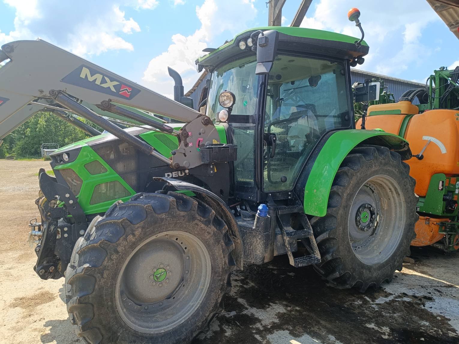 Traktor типа Deutz-Fahr 6.135 c, Gebrauchtmaschine в Le Horps (Фотография 1)