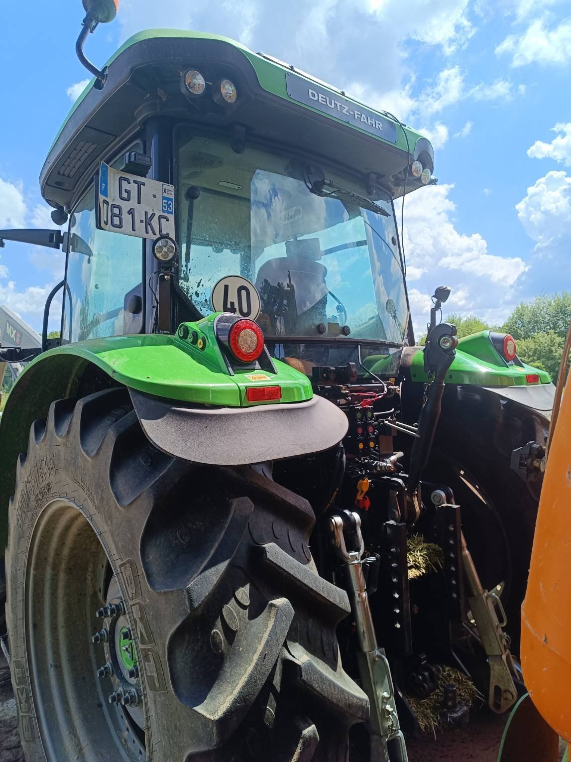 Traktor типа Deutz-Fahr 6.135 c, Gebrauchtmaschine в Le Horps (Фотография 9)