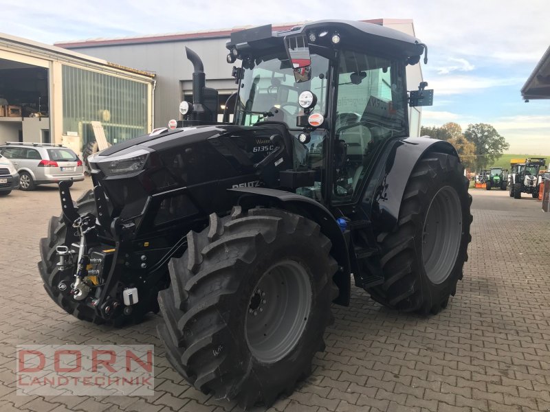 Deutz-Fahr 6135 TTV, Neumaschine, Baujahr: 2022, Betriebsstunden: 5 Stunden (Bild 1) Traktor des Typs Deutz-Fahr 6135 TTV, Neumaschine in Bruckberg (Bild 1)