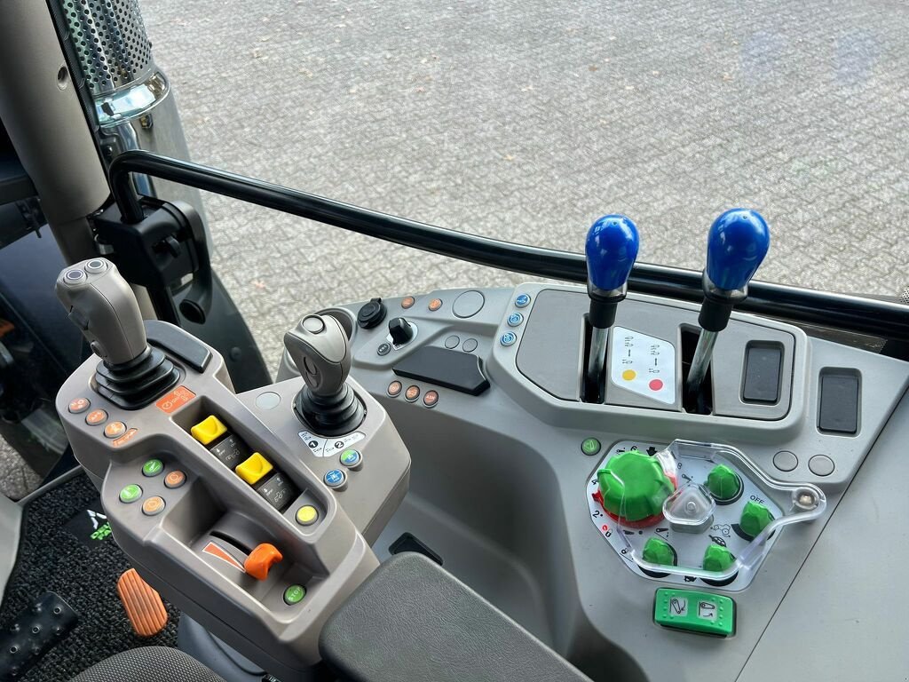 Traktor typu Deutz-Fahr 6135C RV Shift, Gebrauchtmaschine w Druten (Zdjęcie 10)