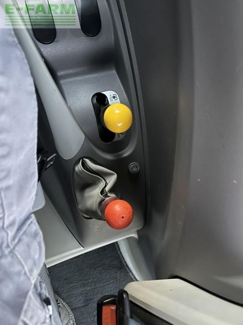 Traktor tip Deutz-Fahr 6140 TTV, Gebrauchtmaschine in Hamburg (Poză 14)