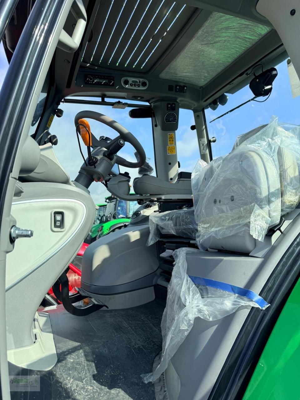 Traktor typu Deutz-Fahr 6140.4 TTV, Neumaschine v Uhingen (Obrázek 3)