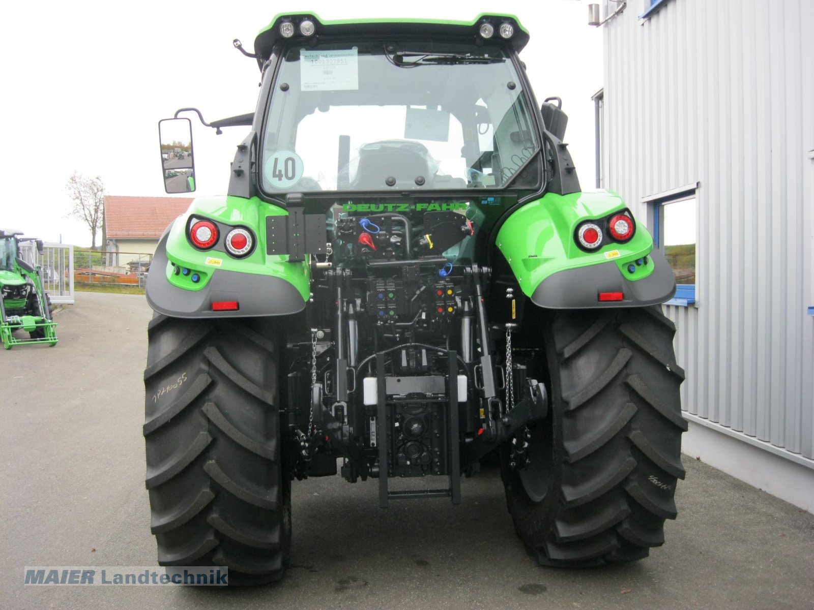 Traktor des Typs Deutz-Fahr 6140.4 TTV, Neumaschine in Dieterskirchen (Bild 5)