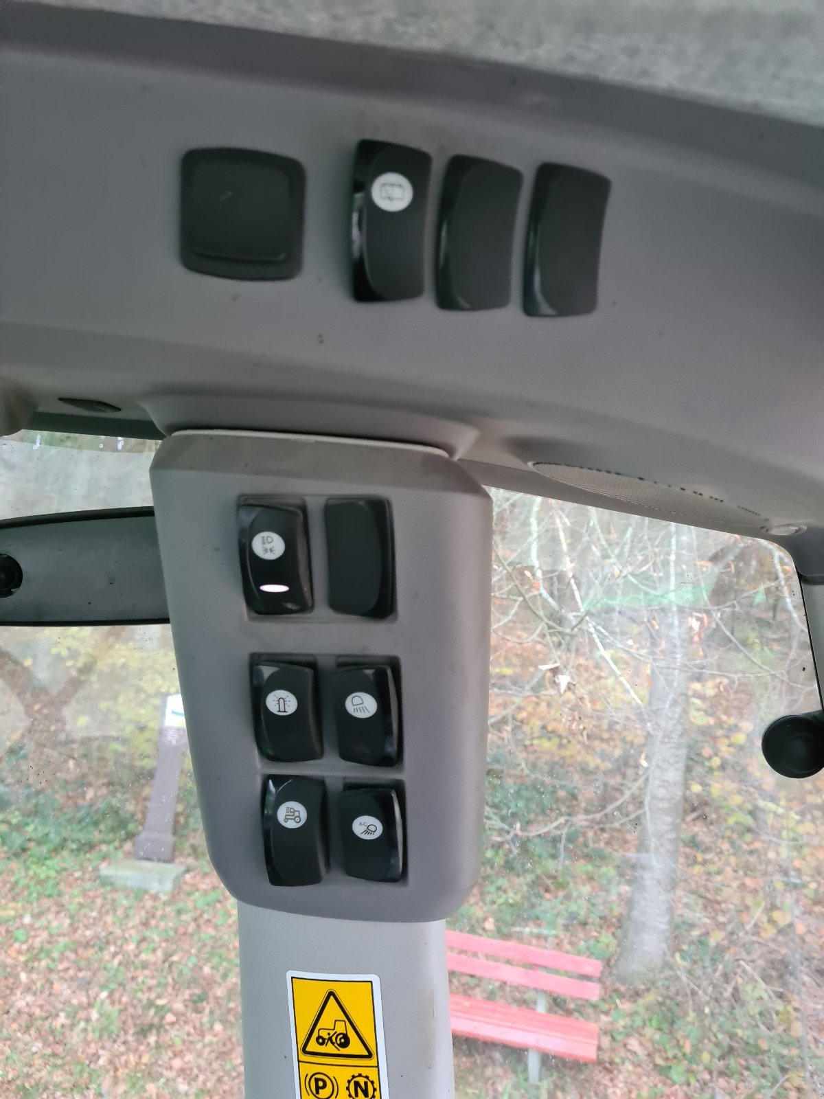 Traktor van het type Deutz-Fahr 6145.4, Gebrauchtmaschine in Dürrlauingen  (Foto 14)