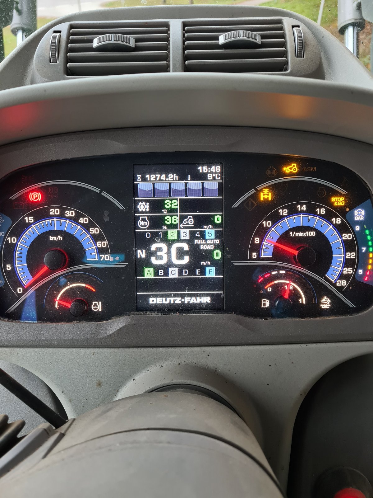 Traktor van het type Deutz-Fahr 6145.4, Gebrauchtmaschine in Dürrlauingen  (Foto 22)