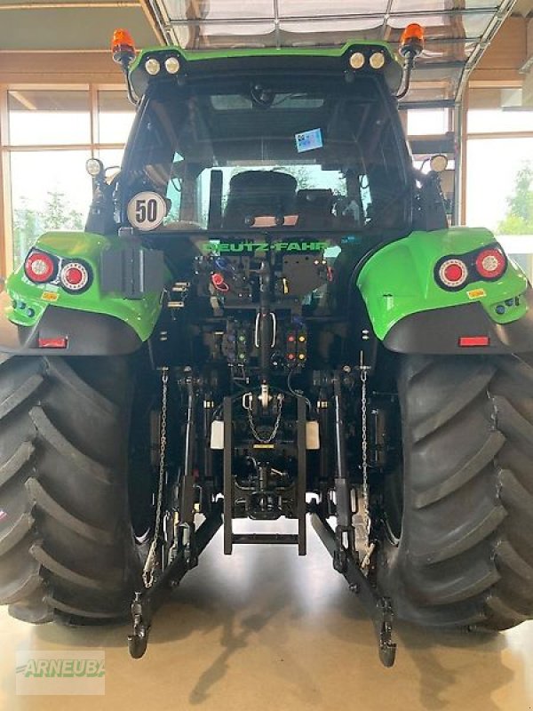 Traktor des Typs Deutz-Fahr 6150.4 TTV 30 Jahre, Neumaschine in Schlettau (Bild 5)