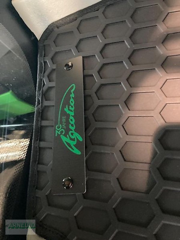 Traktor des Typs Deutz-Fahr 6150.4 TTV 30 Jahre, Neumaschine in Schlettau (Bild 11)