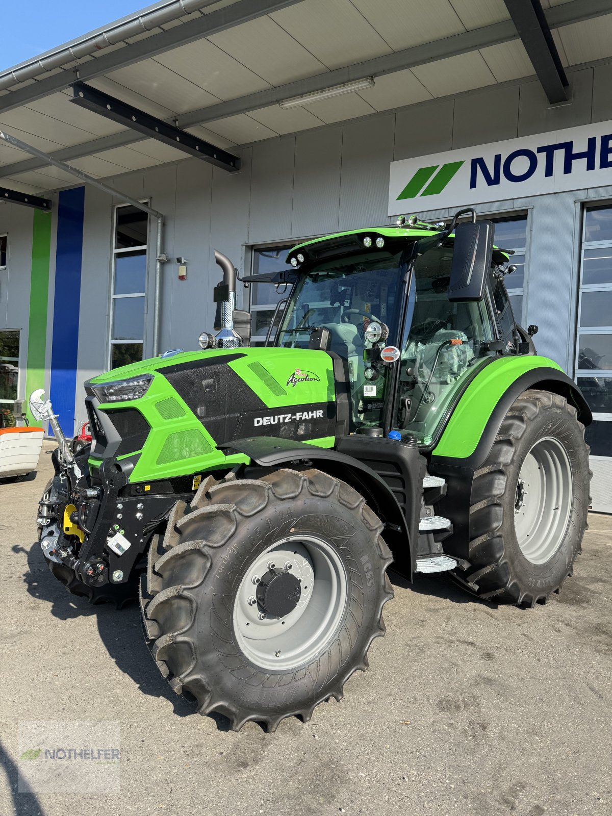 Traktor του τύπου Deutz-Fahr 6150.4 TTV Sondermodell 30 Jahre Agrotron, Neumaschine σε Pforzen (Φωτογραφία 9)
